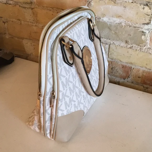 Michael Kors like new white cream large purse tote bag